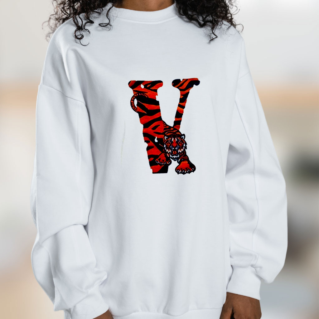 Vlone Pop Smoke Rare Tiger Graphic Sweatshirt